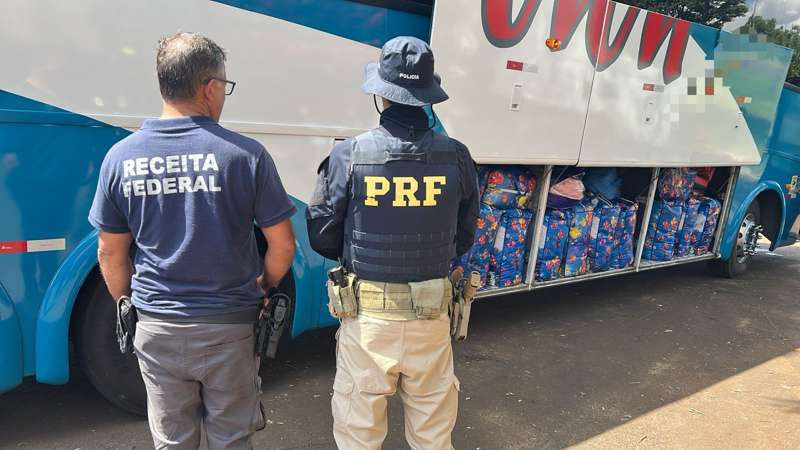 Aduana: Analistas-Tributários da Receita Federal atuam na retenção de mercadorias descaminhadas na BR-277